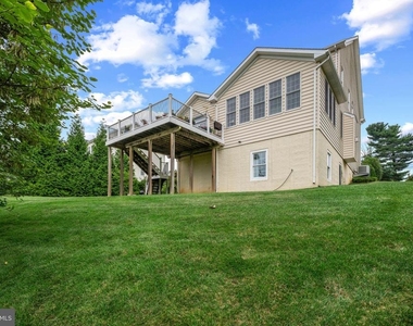 5066 Winesap Way - Photo Thumbnail 54