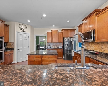 5066 Winesap Way - Photo Thumbnail 13