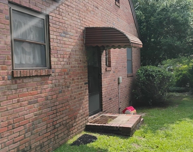 1007 Rosehill Avenue - Photo Thumbnail 14