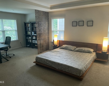 920 Cozy Oak Avenue - Photo Thumbnail 15