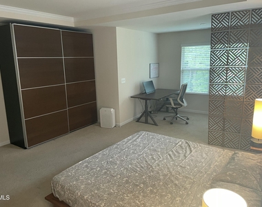 920 Cozy Oak Avenue - Photo Thumbnail 16