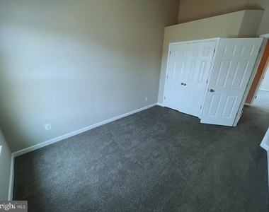 4747 Witchhazel Way - Photo Thumbnail 11