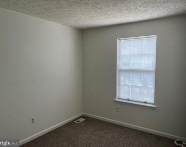 1520 Murray Place - Photo Thumbnail 6