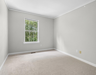 1905 Millington Square - Photo Thumbnail 11