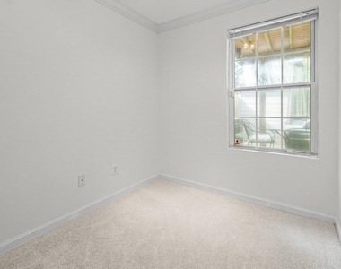 1905 Millington Square - Photo Thumbnail 17