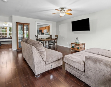 1905 Millington Square - Photo Thumbnail 1