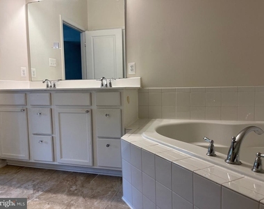 6430 Alan Linton Boulevard E - Photo Thumbnail 16