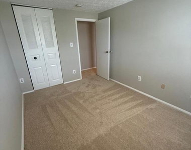 5752 Charstone Court - Photo Thumbnail 26