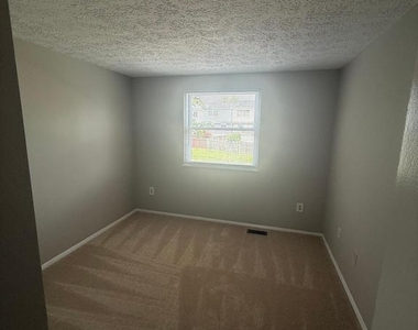 5752 Charstone Court - Photo Thumbnail 20