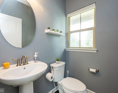 5861 Oakdale Village Road - Photo Thumbnail 11