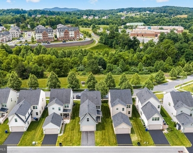 5861 Oakdale Village Road - Photo Thumbnail 38