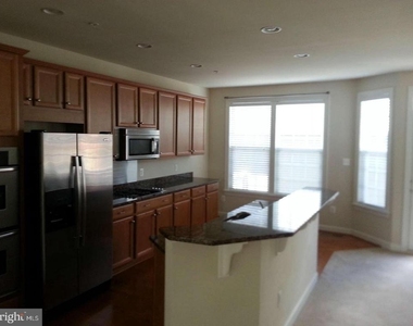 9053 Mcpherson Street - Photo Thumbnail 8
