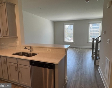 2915 Osprey Way - Photo Thumbnail 12