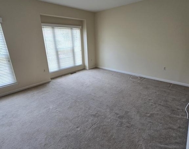 11213 Heron Place - Photo Thumbnail 16
