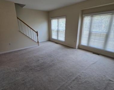 11213 Heron Place - Photo Thumbnail 15