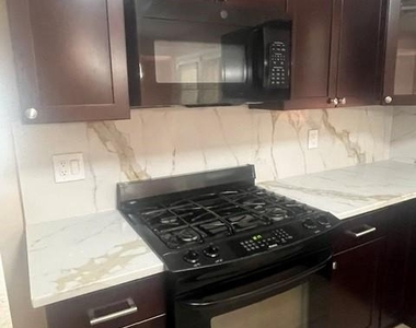 2306 Alava Court - Photo Thumbnail 6