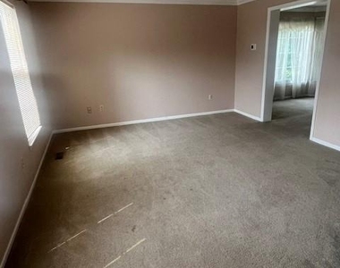 2306 Alava Court - Photo Thumbnail 18