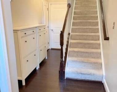 35 Meridian Lane - Photo Thumbnail 1