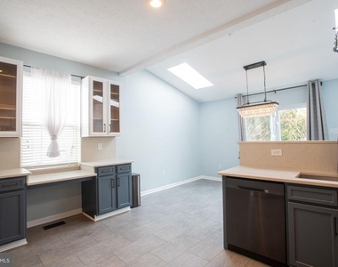 200 Toddson Lane - Photo Thumbnail 9