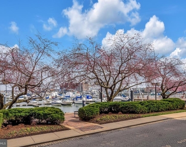 1236 Harbor Island Walk - Photo Thumbnail 60
