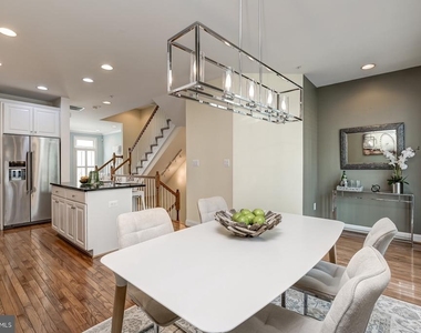 1236 Harbor Island Walk - Photo Thumbnail 16