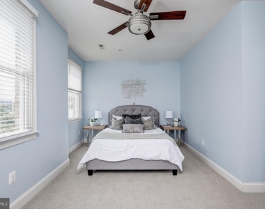 1236 Harbor Island Walk - Photo Thumbnail 25