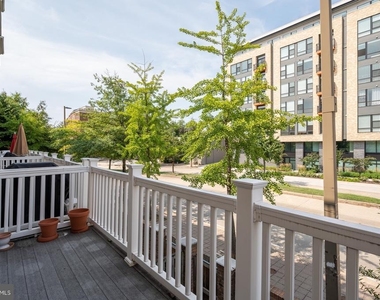 1236 Harbor Island Walk - Photo Thumbnail 20