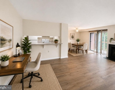 1113 Castle Harbour Way - Photo Thumbnail 3