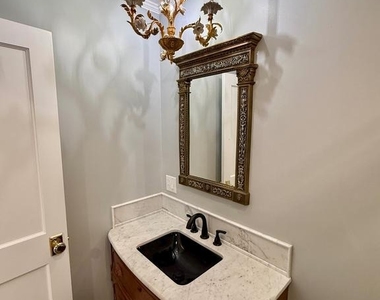 110 Annapolis Street - Photo Thumbnail 14