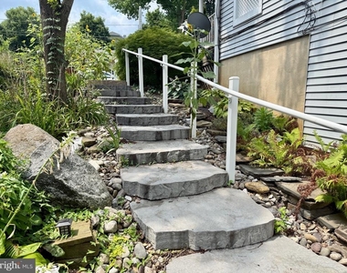 110 Annapolis Street - Photo Thumbnail 20