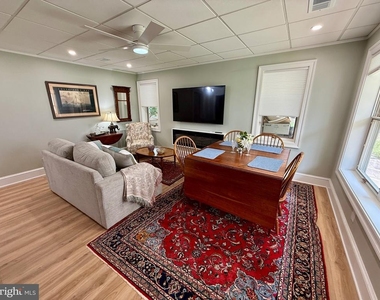 110 Annapolis Street - Photo Thumbnail 7