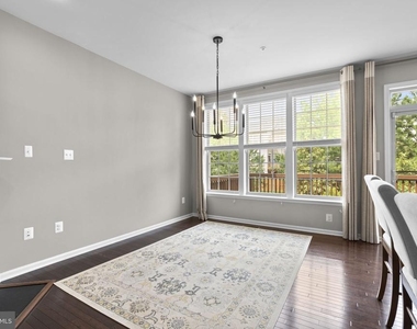 858 Nancy Lynn Lane - Photo Thumbnail 12