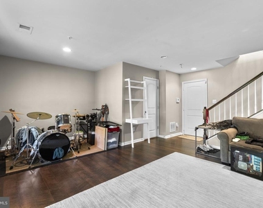 858 Nancy Lynn Lane - Photo Thumbnail 30