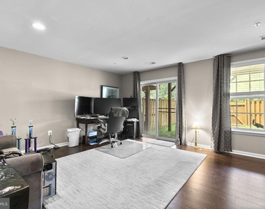 858 Nancy Lynn Lane - Photo Thumbnail 28