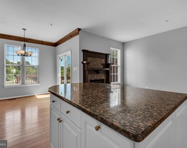 8195 Poinsett Terrace - Photo Thumbnail 18
