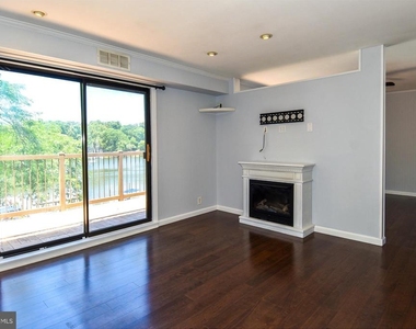 308 Forbes Street - Photo Thumbnail 6