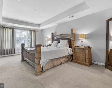 7314 Taylors Hill Lane - Photo Thumbnail 12