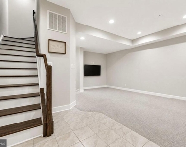 7314 Taylors Hill Lane - Photo Thumbnail 2