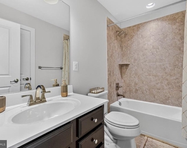 7314 Taylors Hill Lane - Photo Thumbnail 21