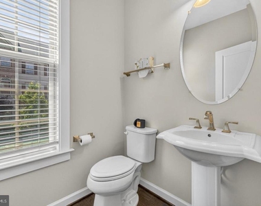 7314 Taylors Hill Lane - Photo Thumbnail 11
