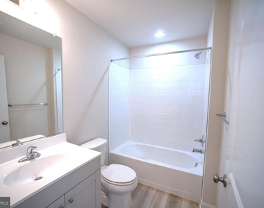 535 Hall Drive - Photo Thumbnail 10