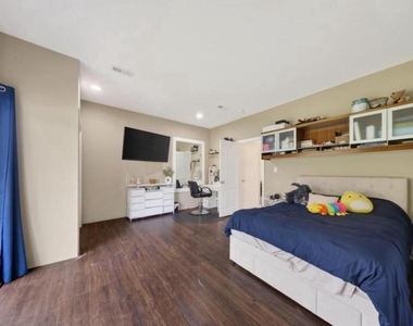 2111 Audubon Trail - Photo Thumbnail 4