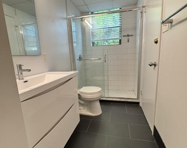 1251 Bank Street Nw - Photo Thumbnail 19