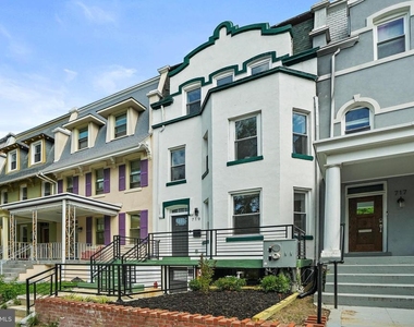 719 Quebec Place Nw - Photo Thumbnail 1