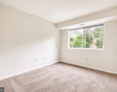 4921 Quarles Street Ne - Photo Thumbnail 15