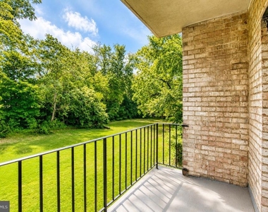 4921 Quarles Street Ne - Photo Thumbnail 8