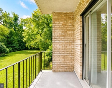 4921 Quarles Street Ne - Photo Thumbnail 7