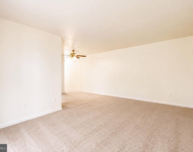 4921 Quarles Street Ne - Photo Thumbnail 3