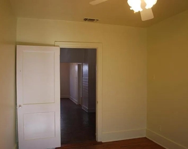 4722 Depew Ave - Photo Thumbnail 11