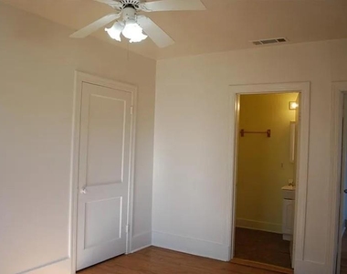 4722 Depew Ave - Photo Thumbnail 12